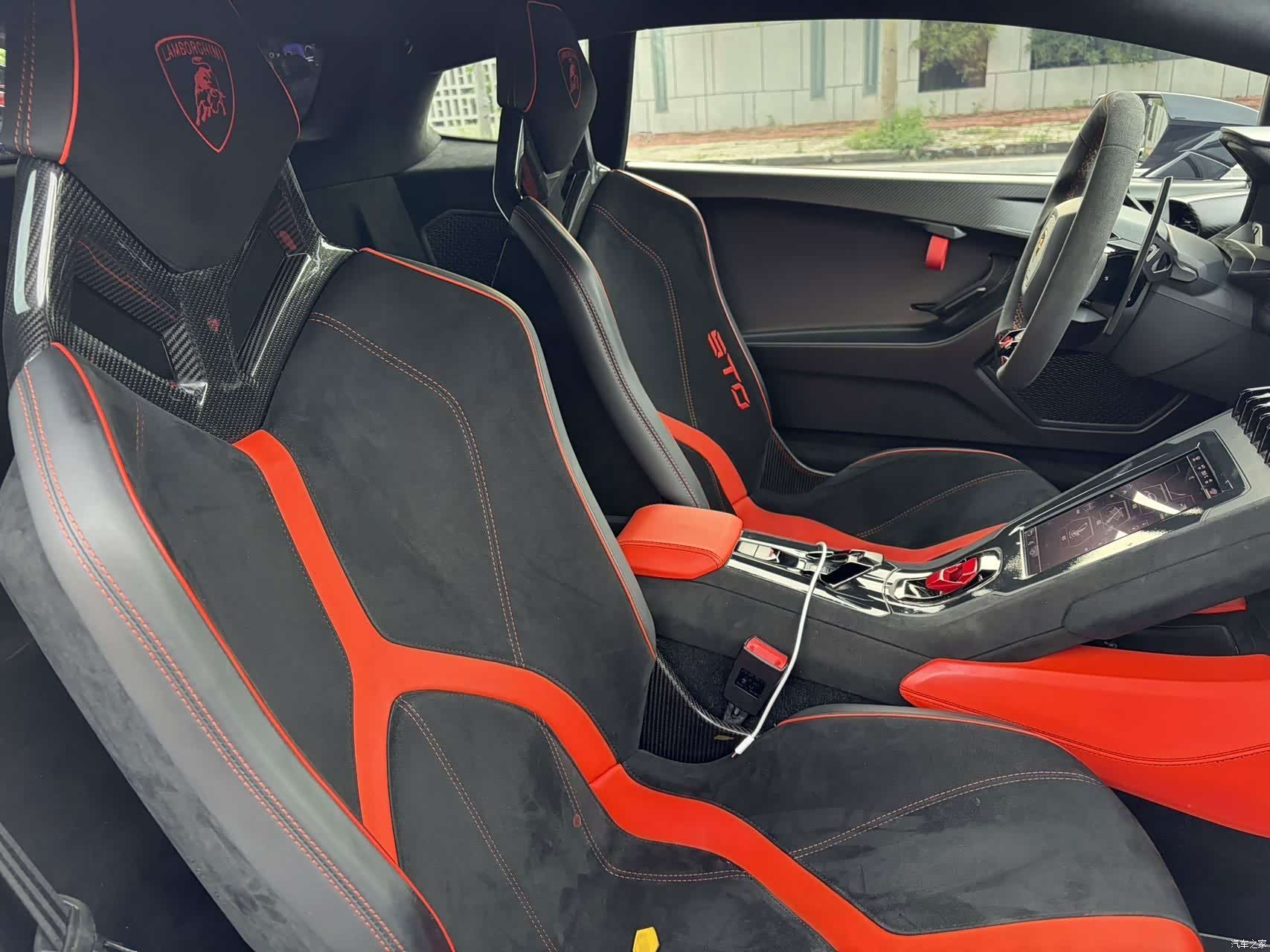 Lamborghini Huracán, 2023 10