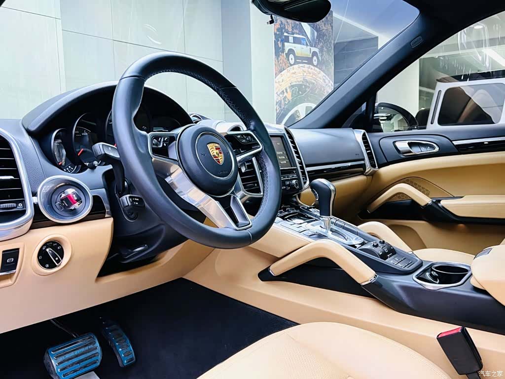 Porsche Cayenne, 2015 8