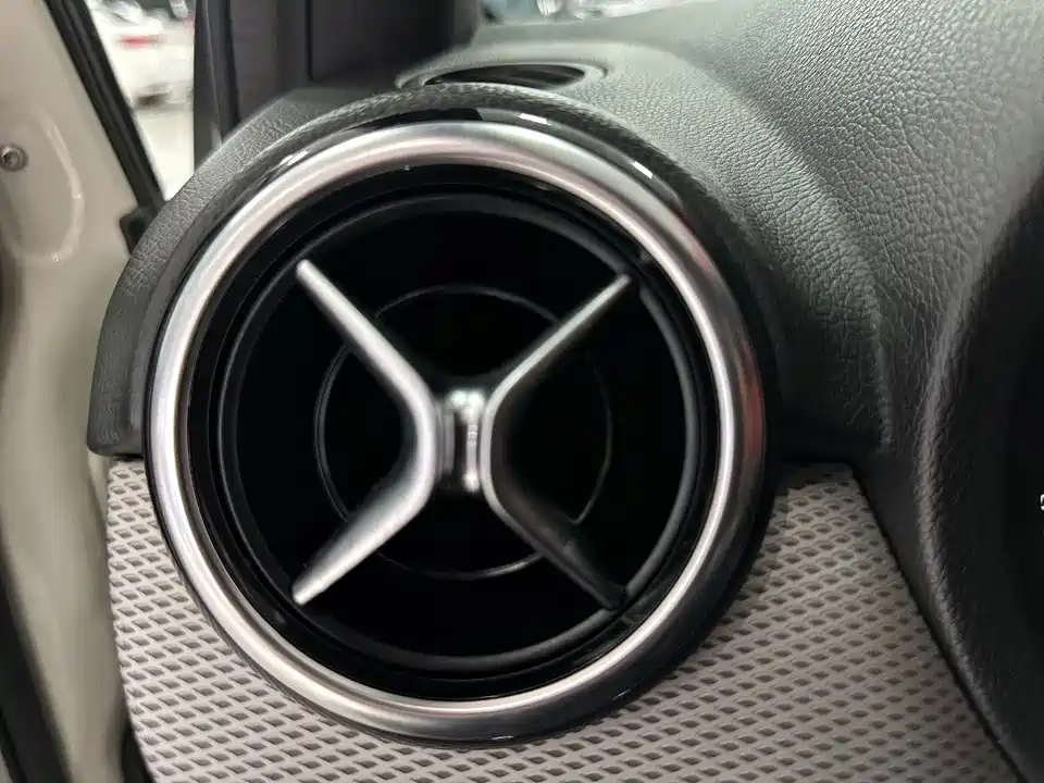 Mercedes-Benz Class B