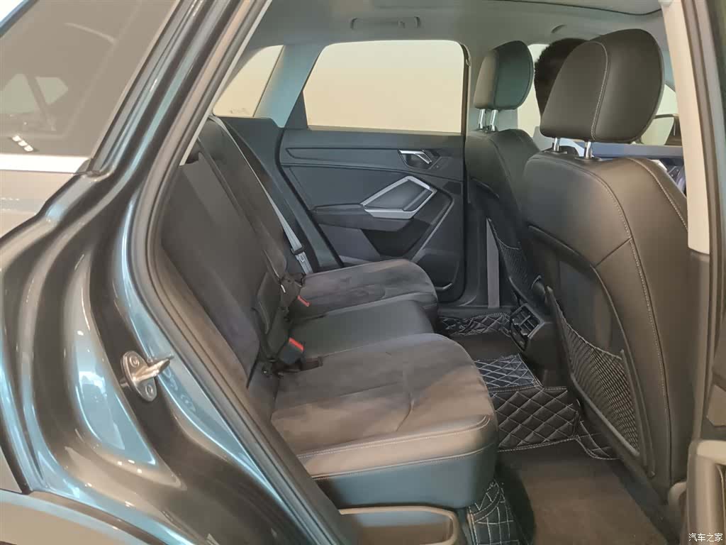 Audi Q3, 2021 9
