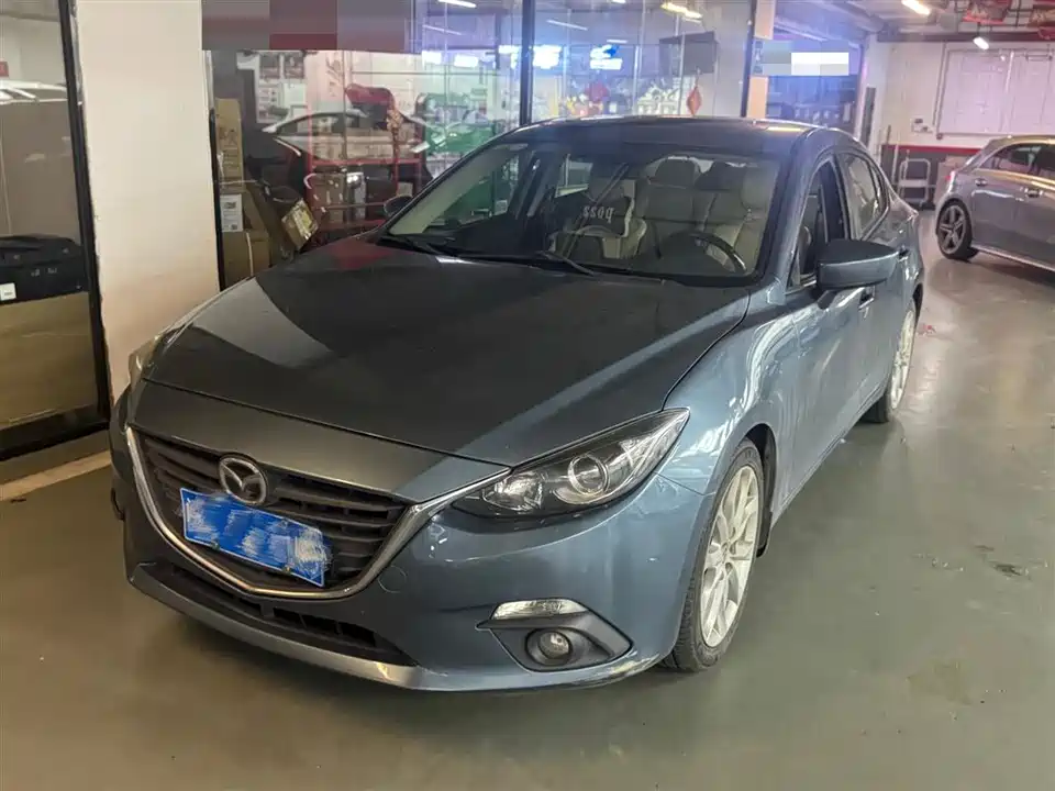 Mazda 3 Angkesaila