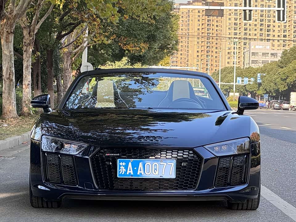 Audi R8