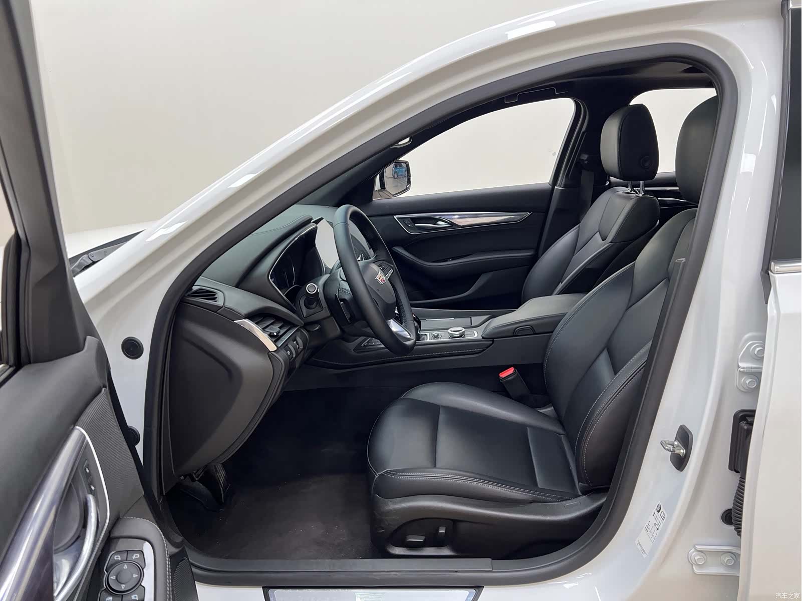 Cadillac CT5, 2020 4