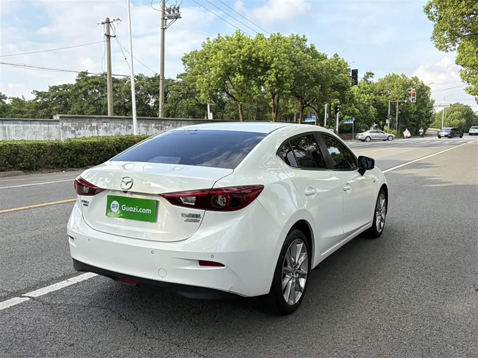 Mazda 3 Angkesaila