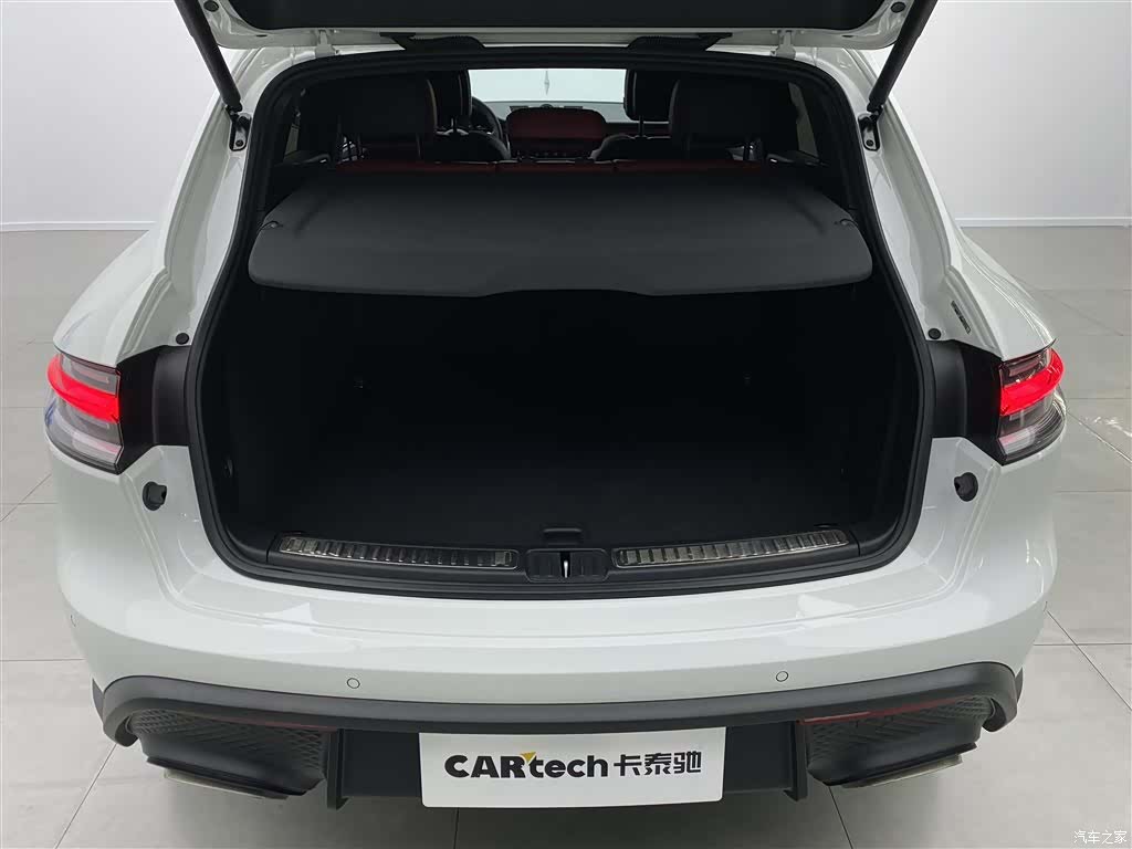 Porsche Macan, 2023 31