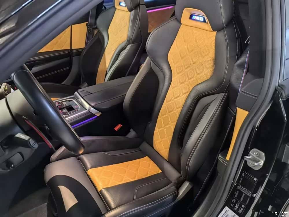 BMW M8, 2021 3
