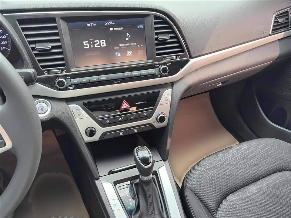 Hyundai Lead