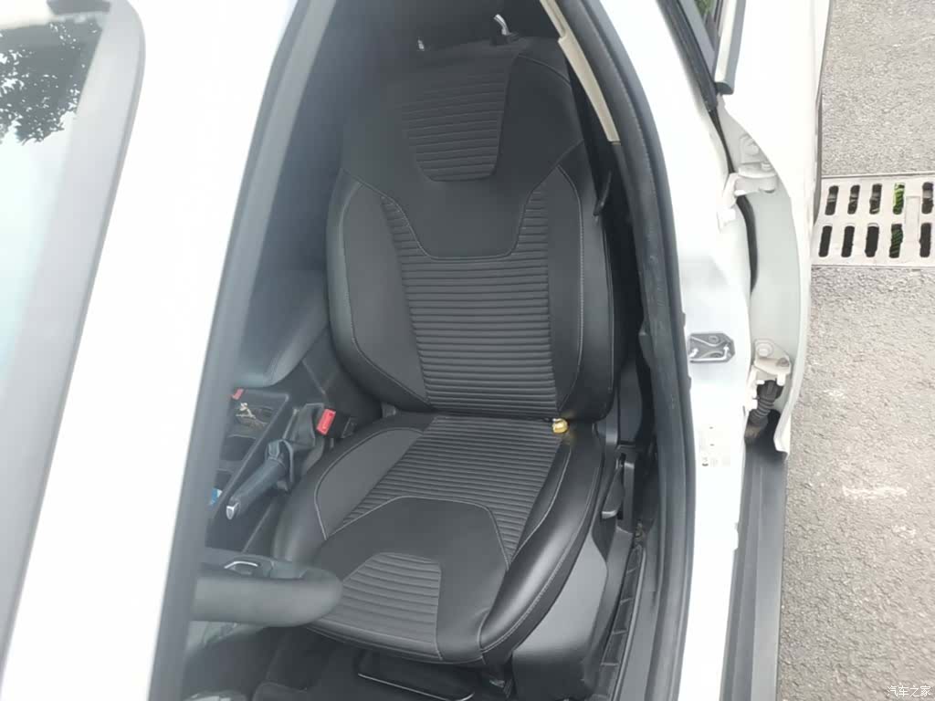 Ford Focus, 2017 15