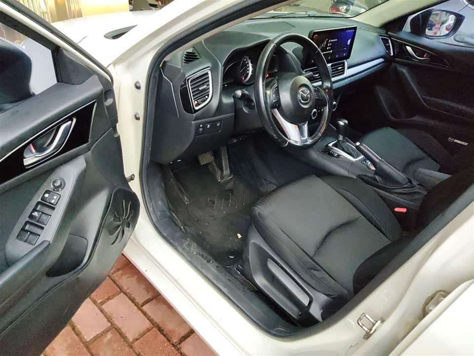Mazda 3 Angkesaila Mazda 3 Angkesaila