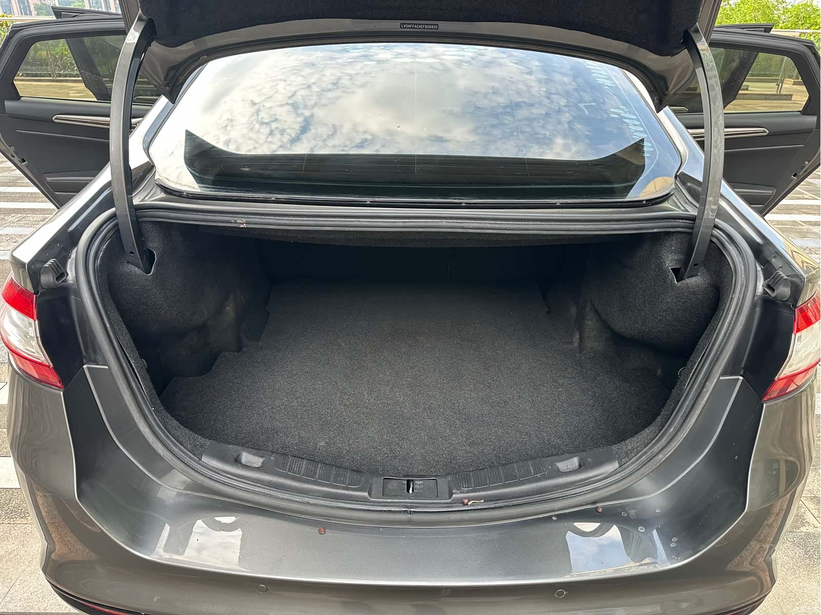 Ford Mondeo, 2014 11
