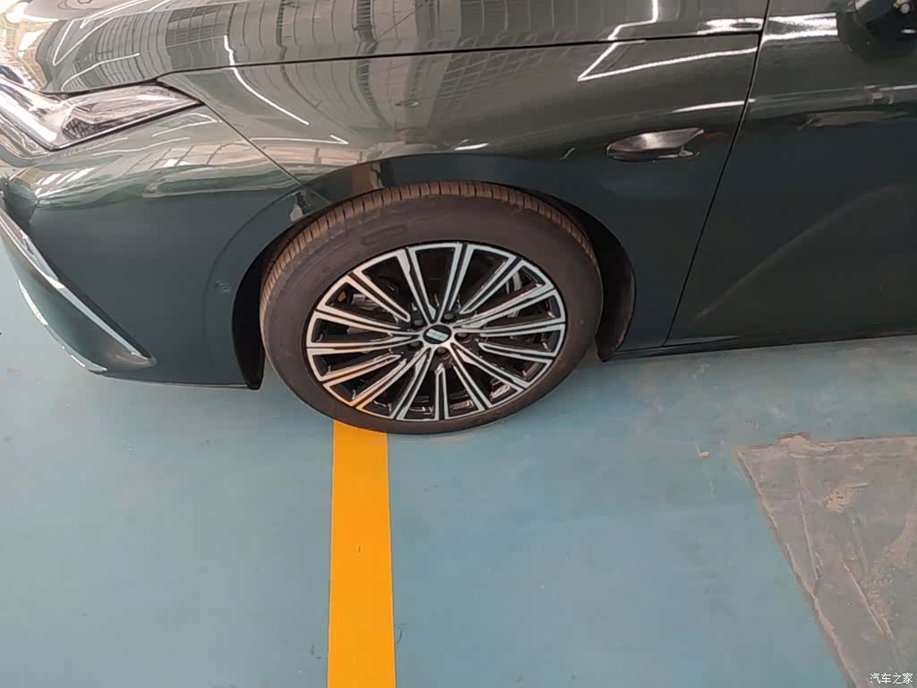 Geely 8, 2025 23