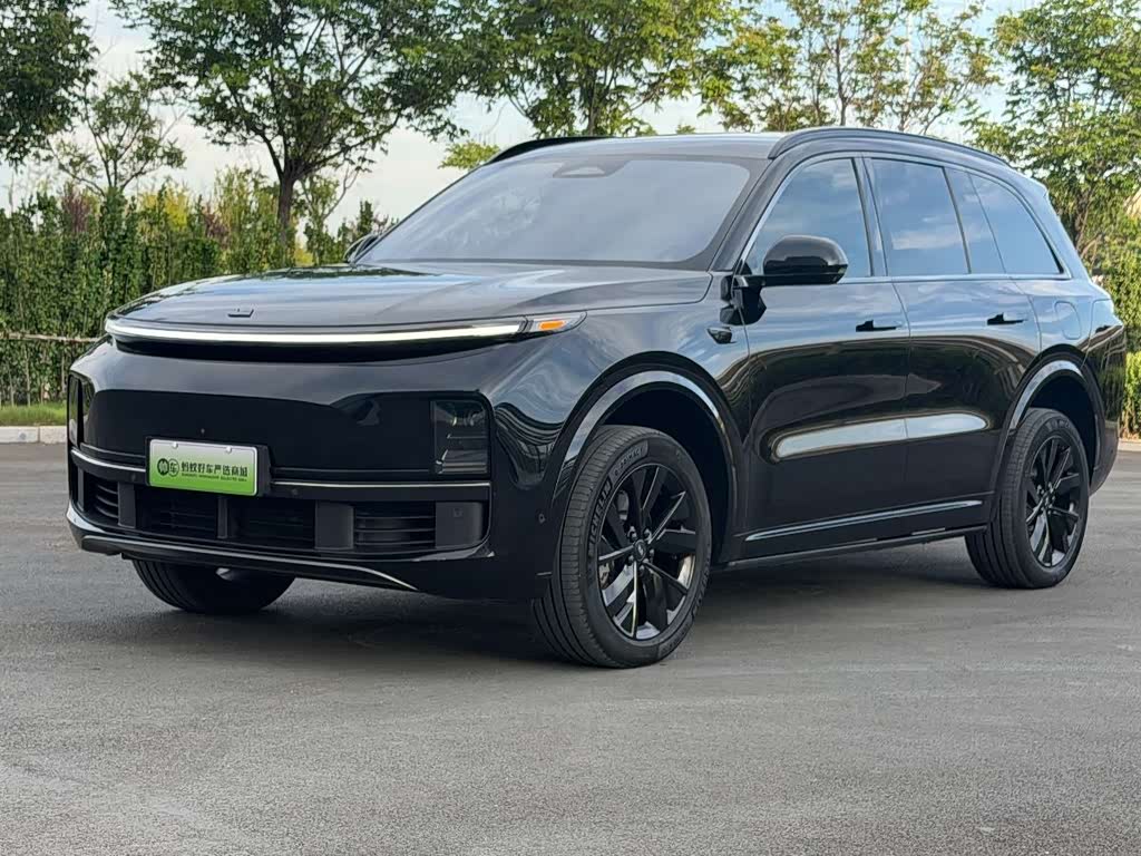 Li Auto L8