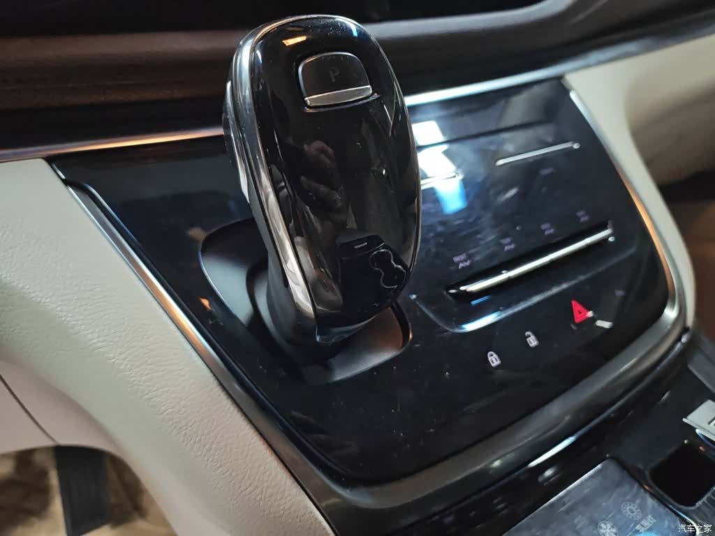 Buick GL8, 2022 9