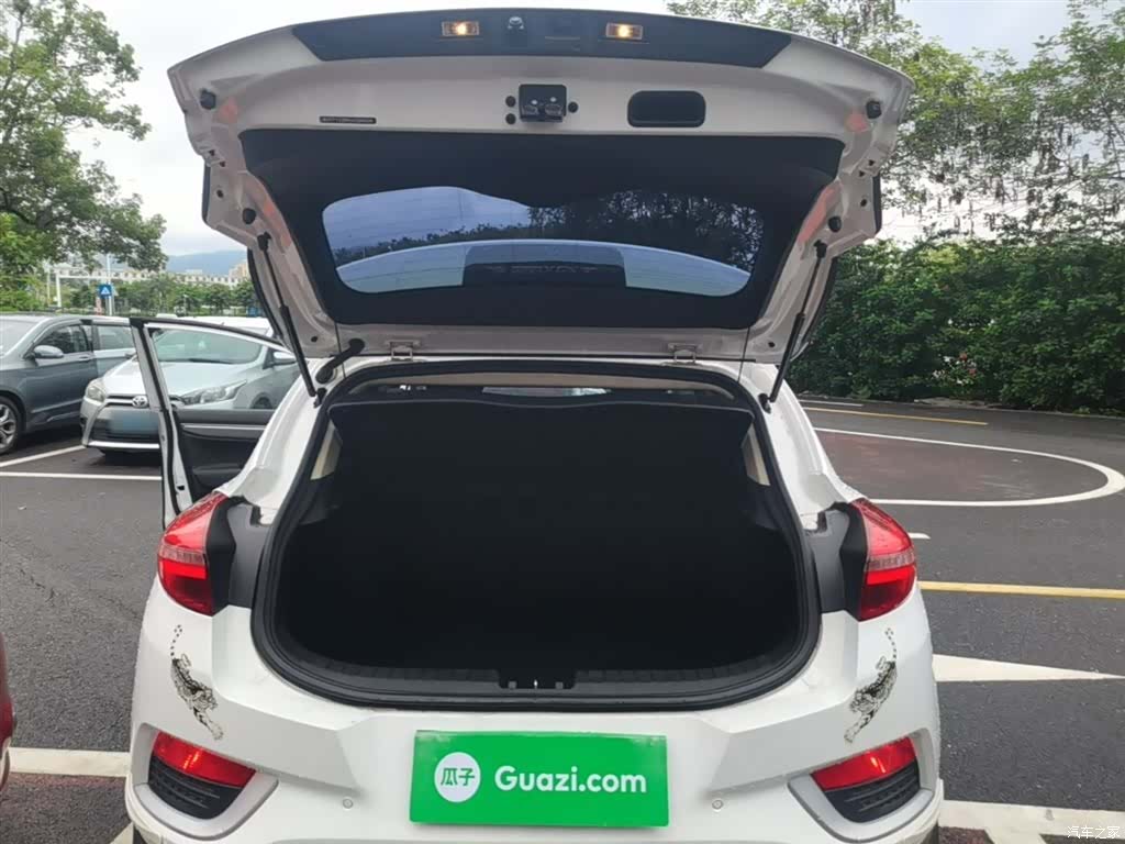 Geely Emgrand, 2017 19