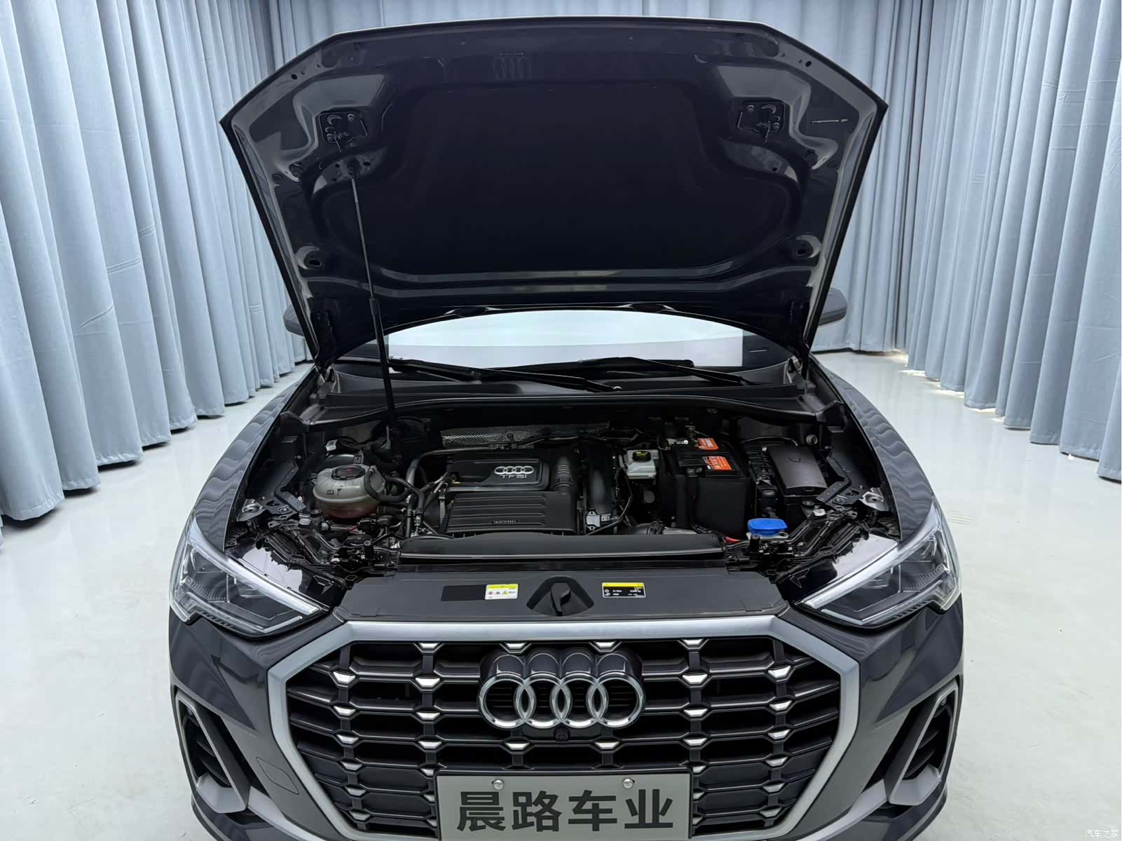 Audi Q3, 2022 10
