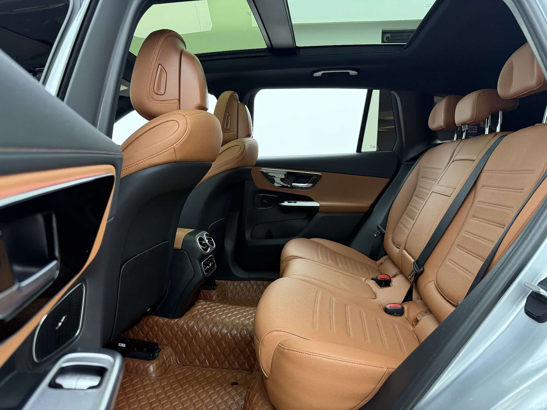 Mercedes-Benz GLC, 2023 6
