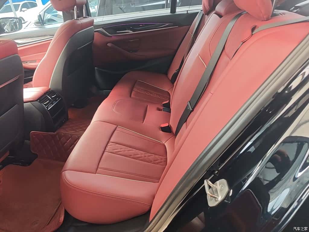 BMW 5 Series, 2023 13