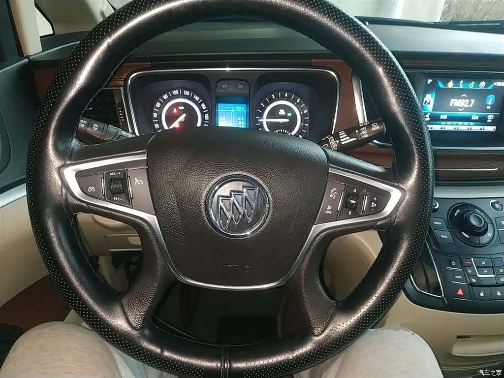 Buick GL8, 2020 8