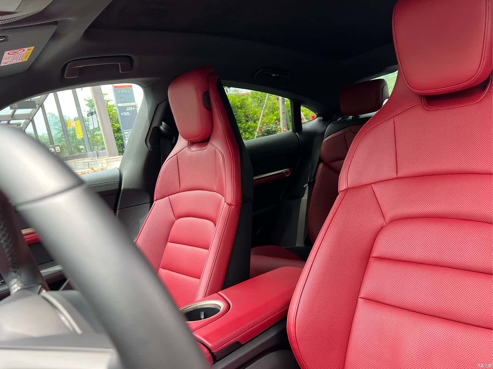 Porsche Taycan, 2023 8