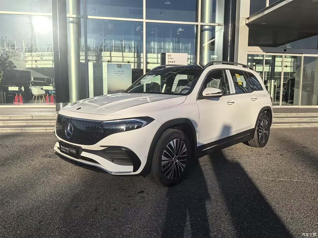 Mercedes-Benz EQB, 2025 1