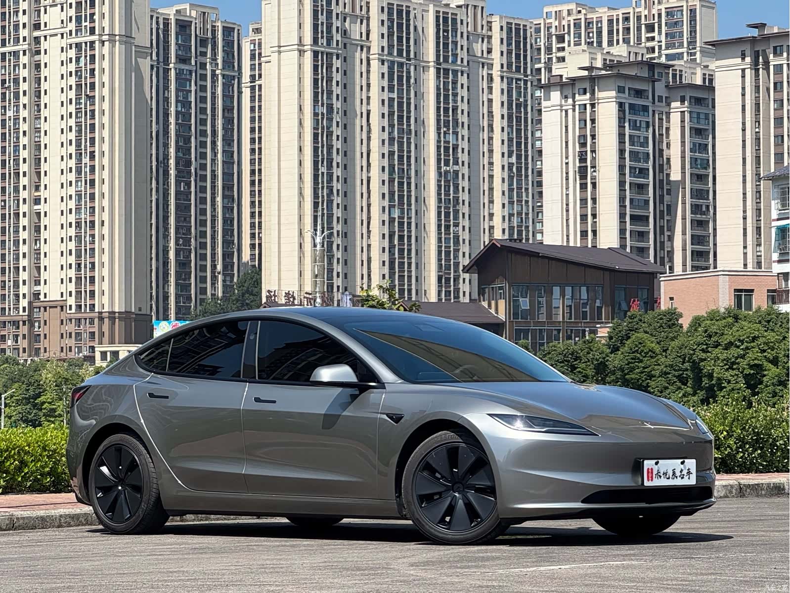 Tesla Model 3, 2025 3