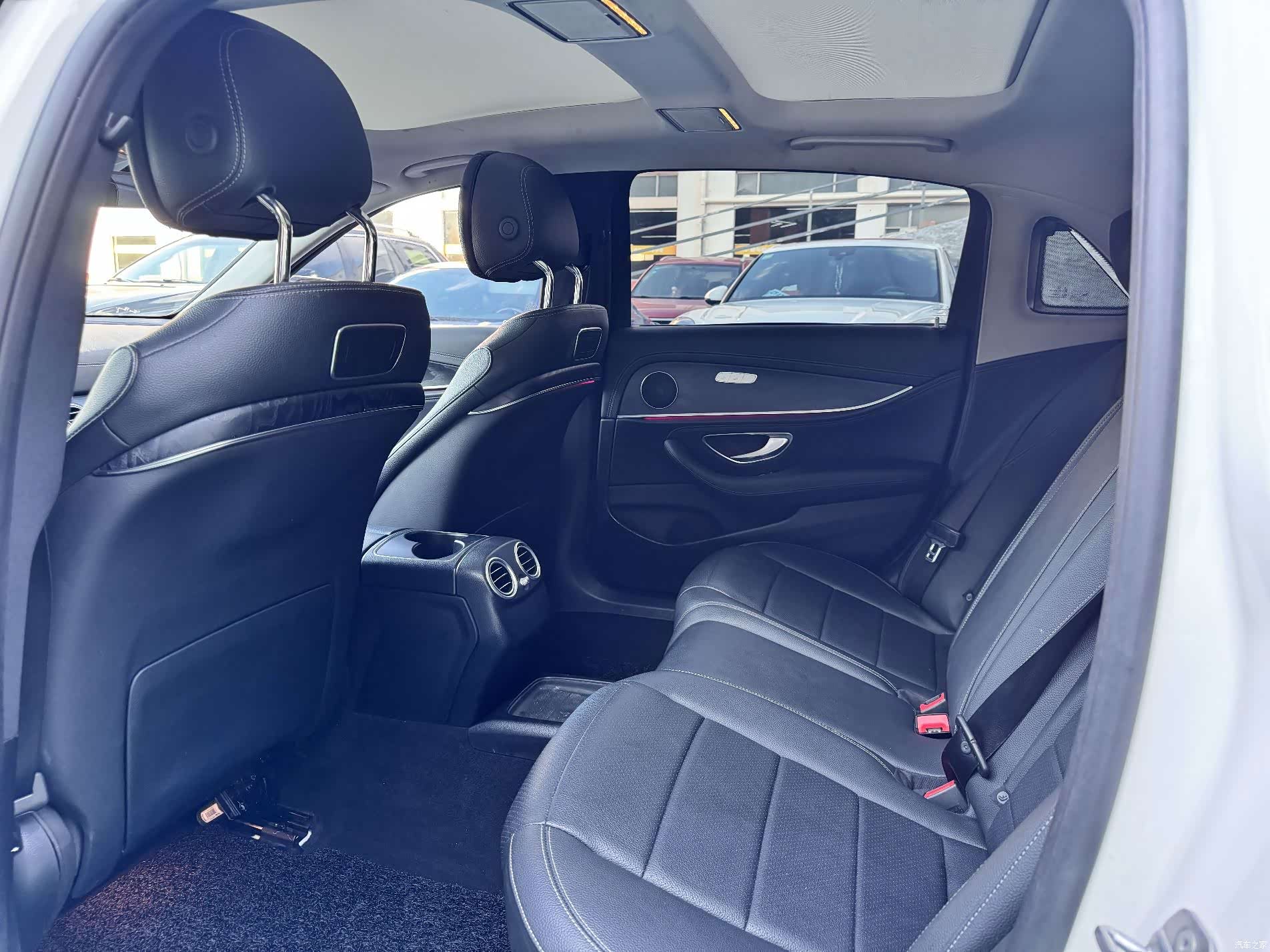 Mercedes-Benz E-Class, 2017 9