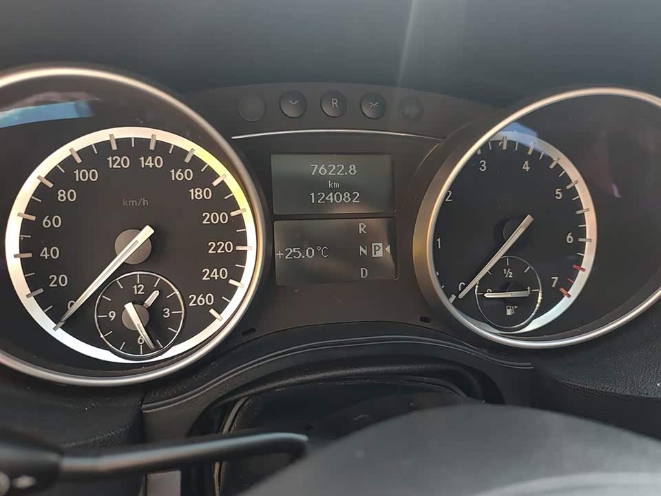 Mercedes-Benz R-class