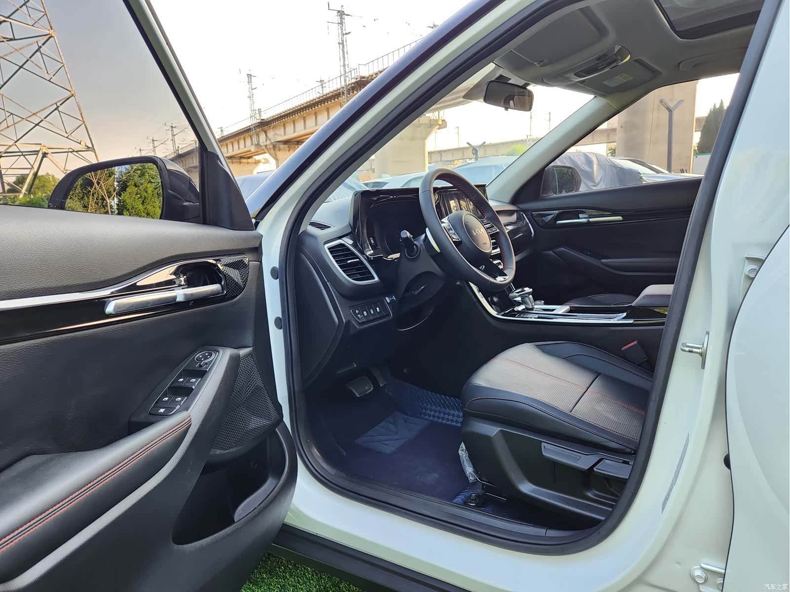 Kia KX3, 2022 8