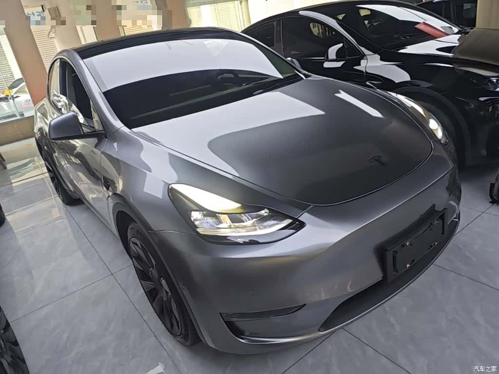 Tesla Model Y, 2021 4