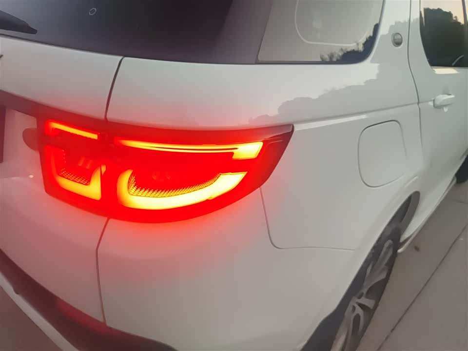 Land Rover Discover sports