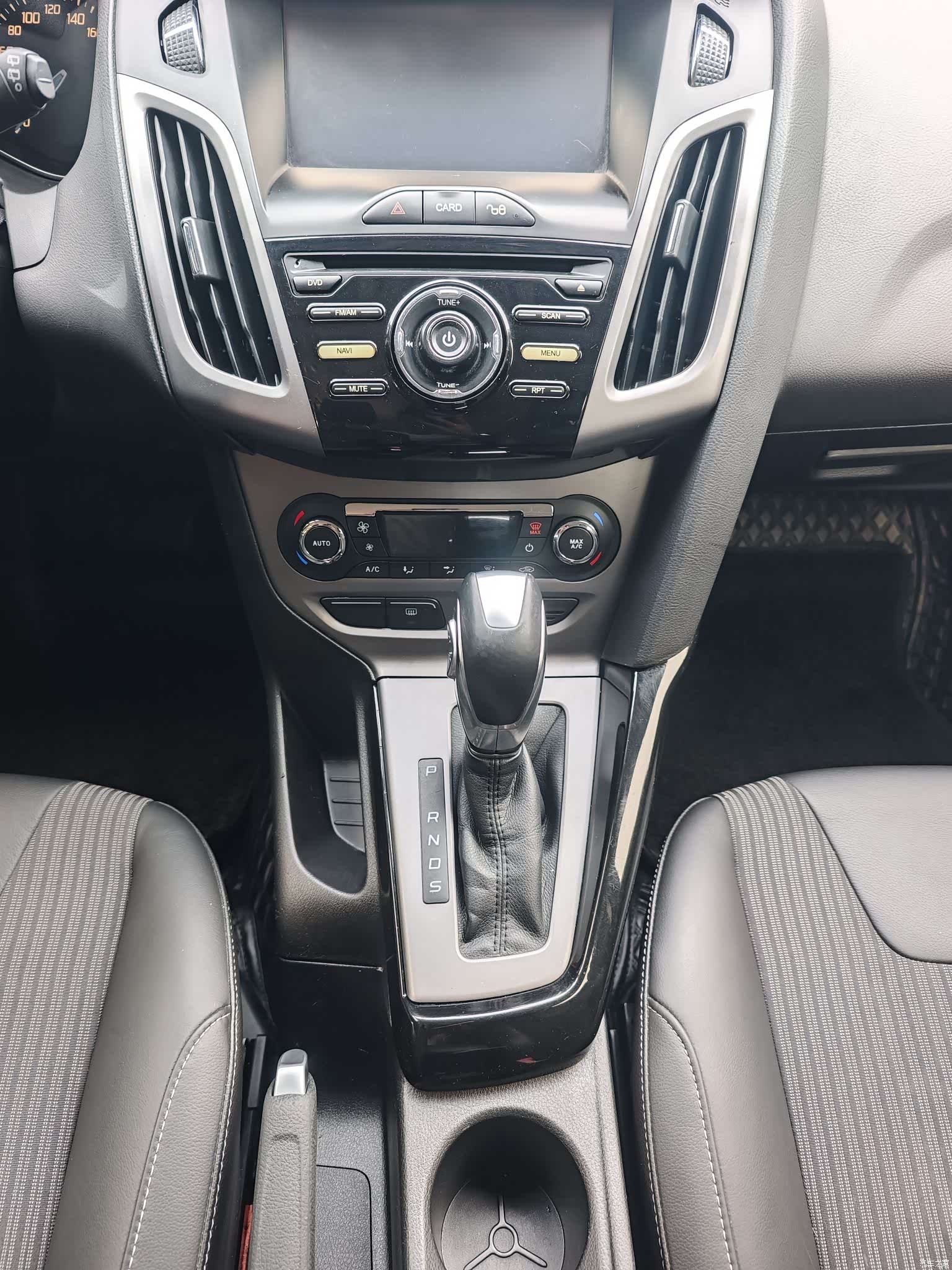 Ford Focus, 2015 9