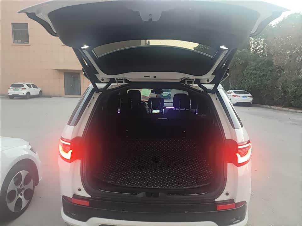 Land Rover Discover sports