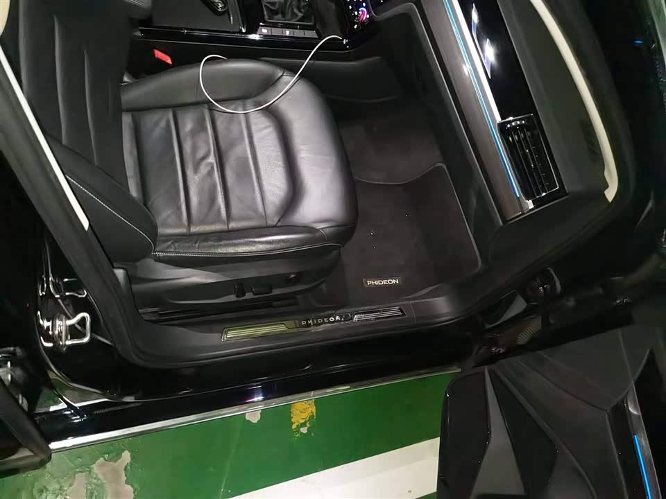 Volkswagen Huiang