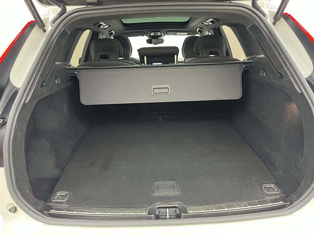 Volvo XC60, 2023 10