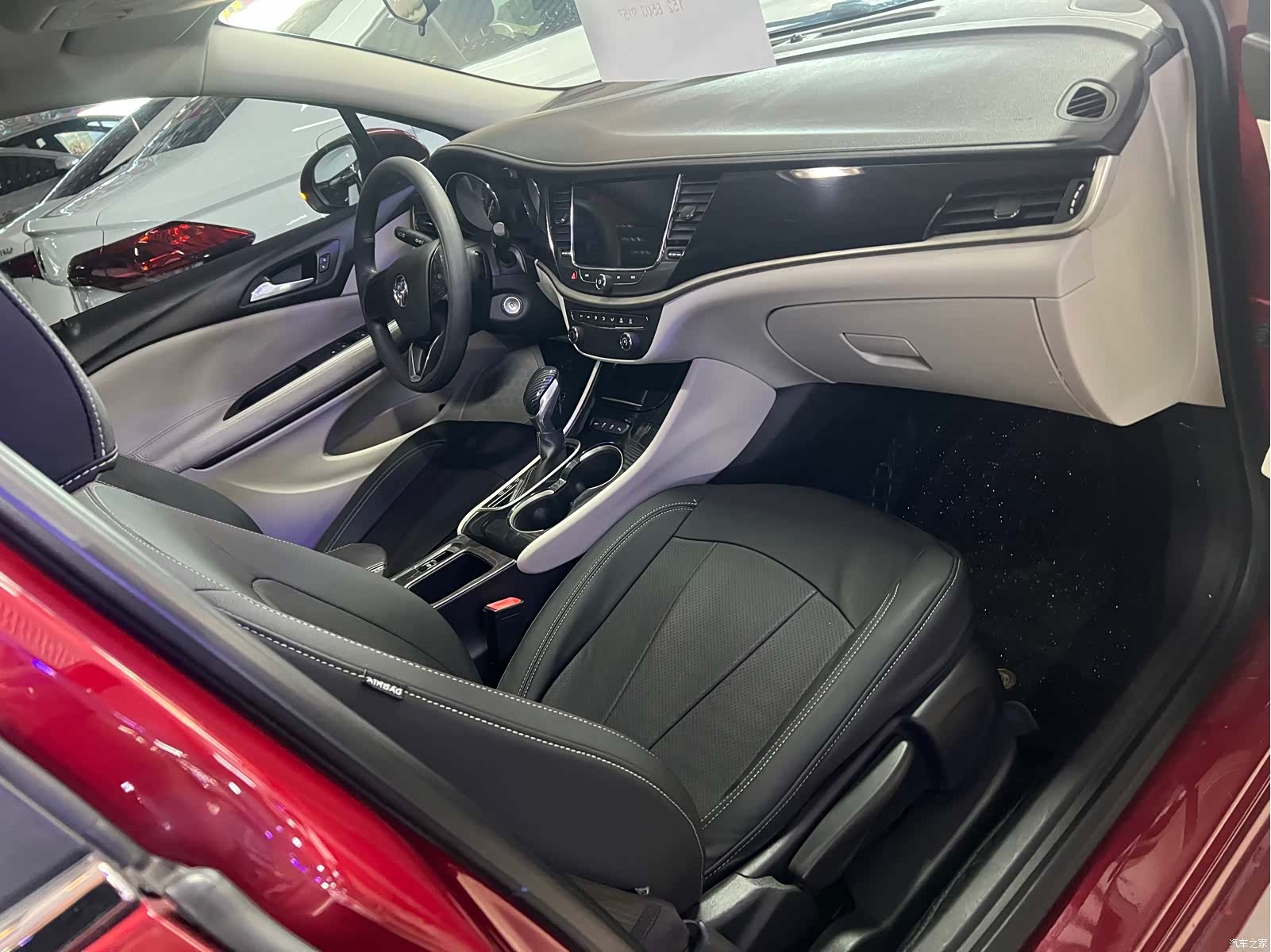 Buick Verano, 2020 9