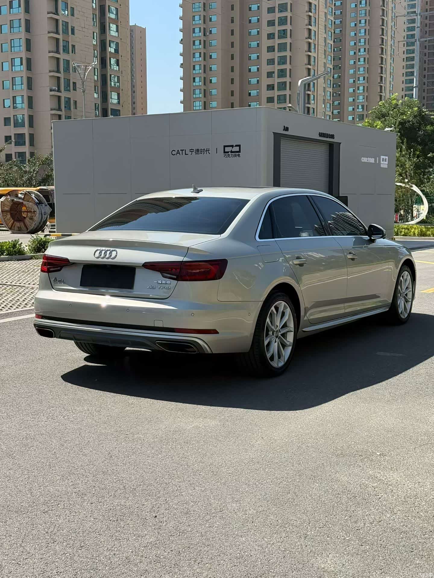 Audi A4L, 2019 6