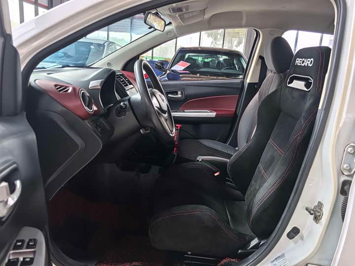 Changan BenBen 2015 1.4L МКПП Люкс guo V