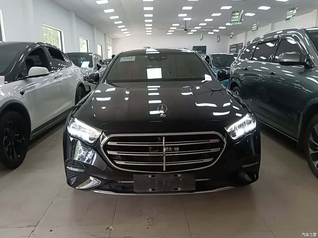 Mercedes-Benz E-Class, 2025 3