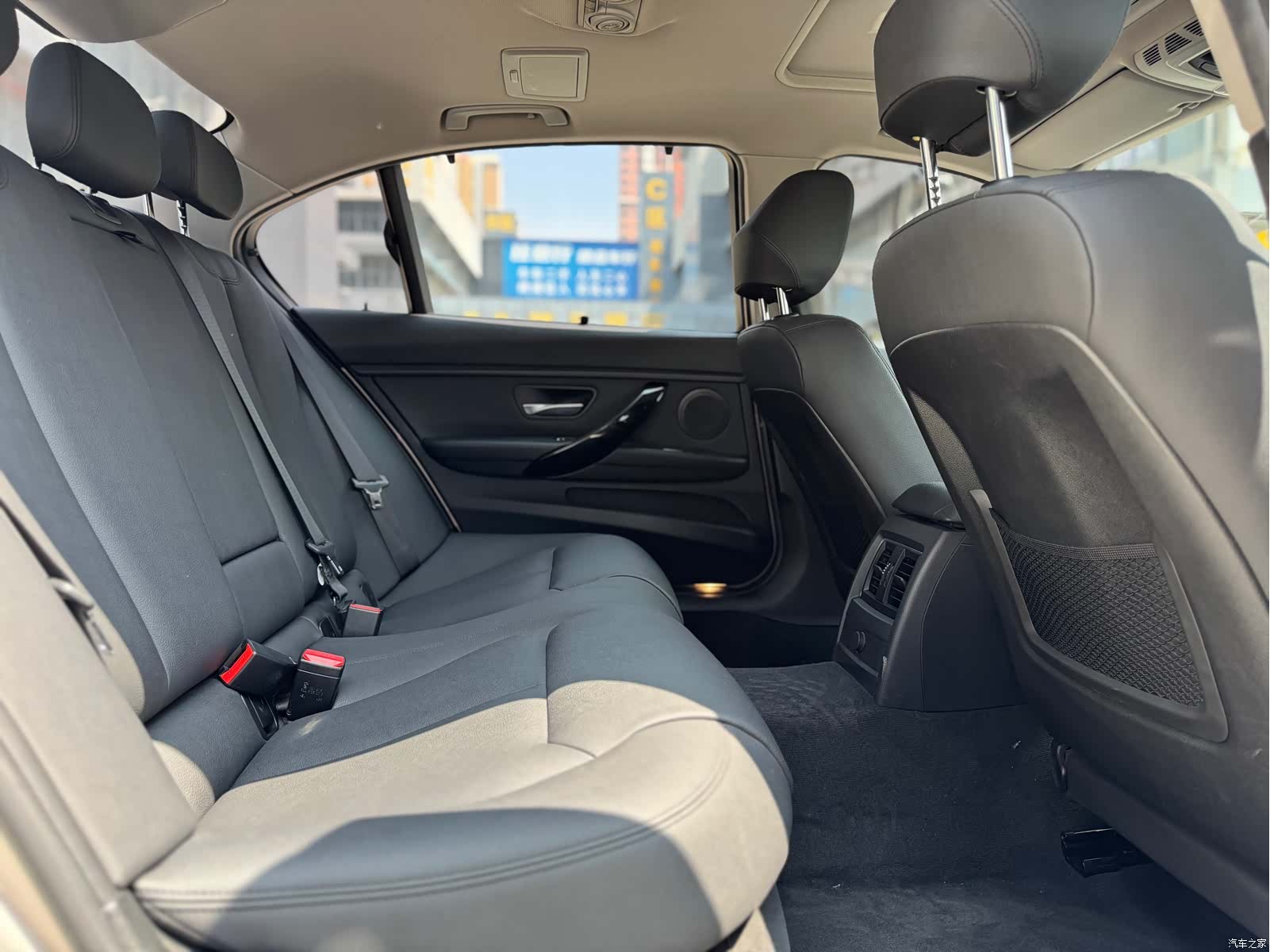BMW 3 Series, 2017 16