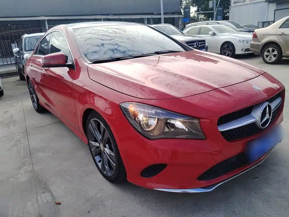 Mercedes-Benz CLA