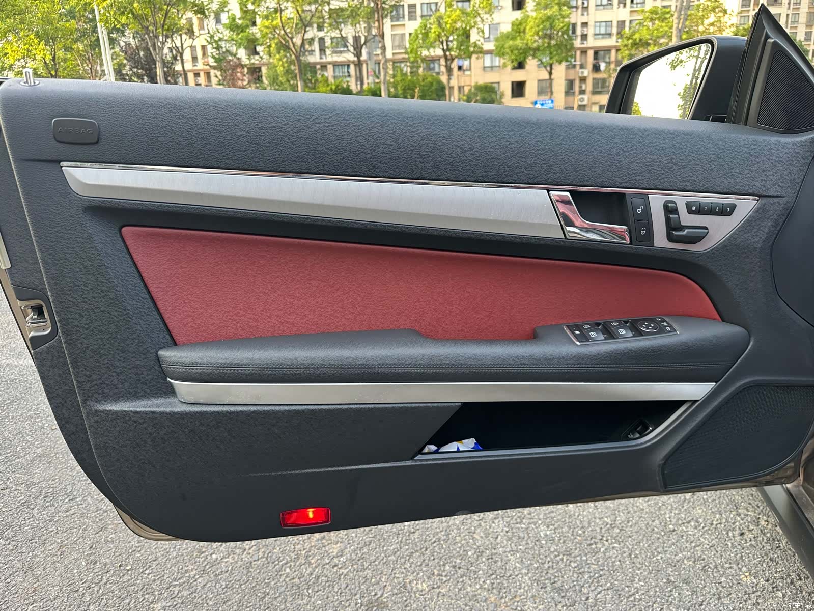 Mercedes-Benz E-Class, 2012 32