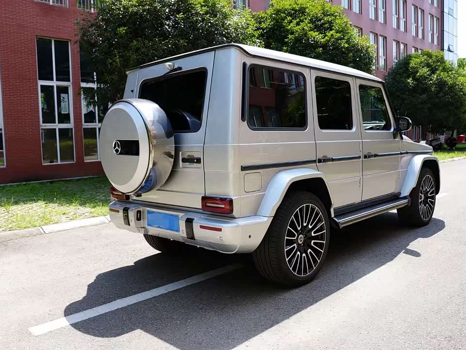 Mercedes-Benz G-class