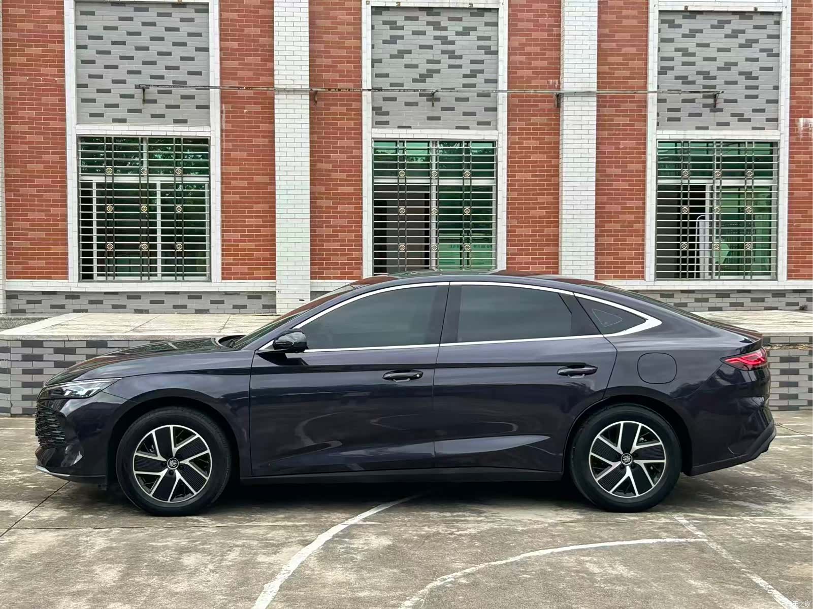 BYD Qin, 2024 10
