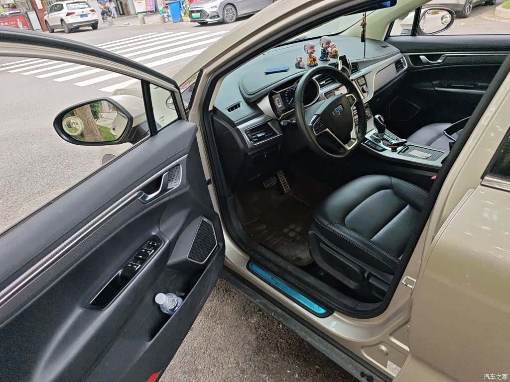 Geely Emgrand, 2017 14