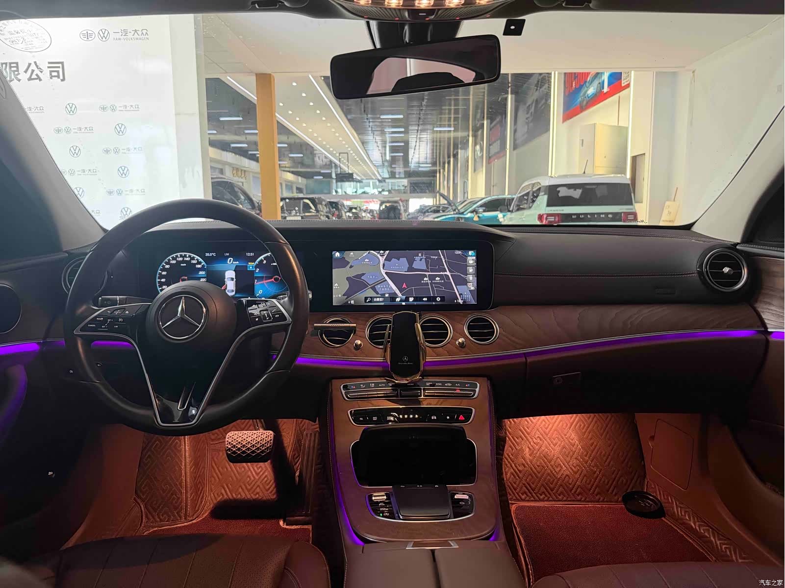 Mercedes-Benz E-Class, 2022 10