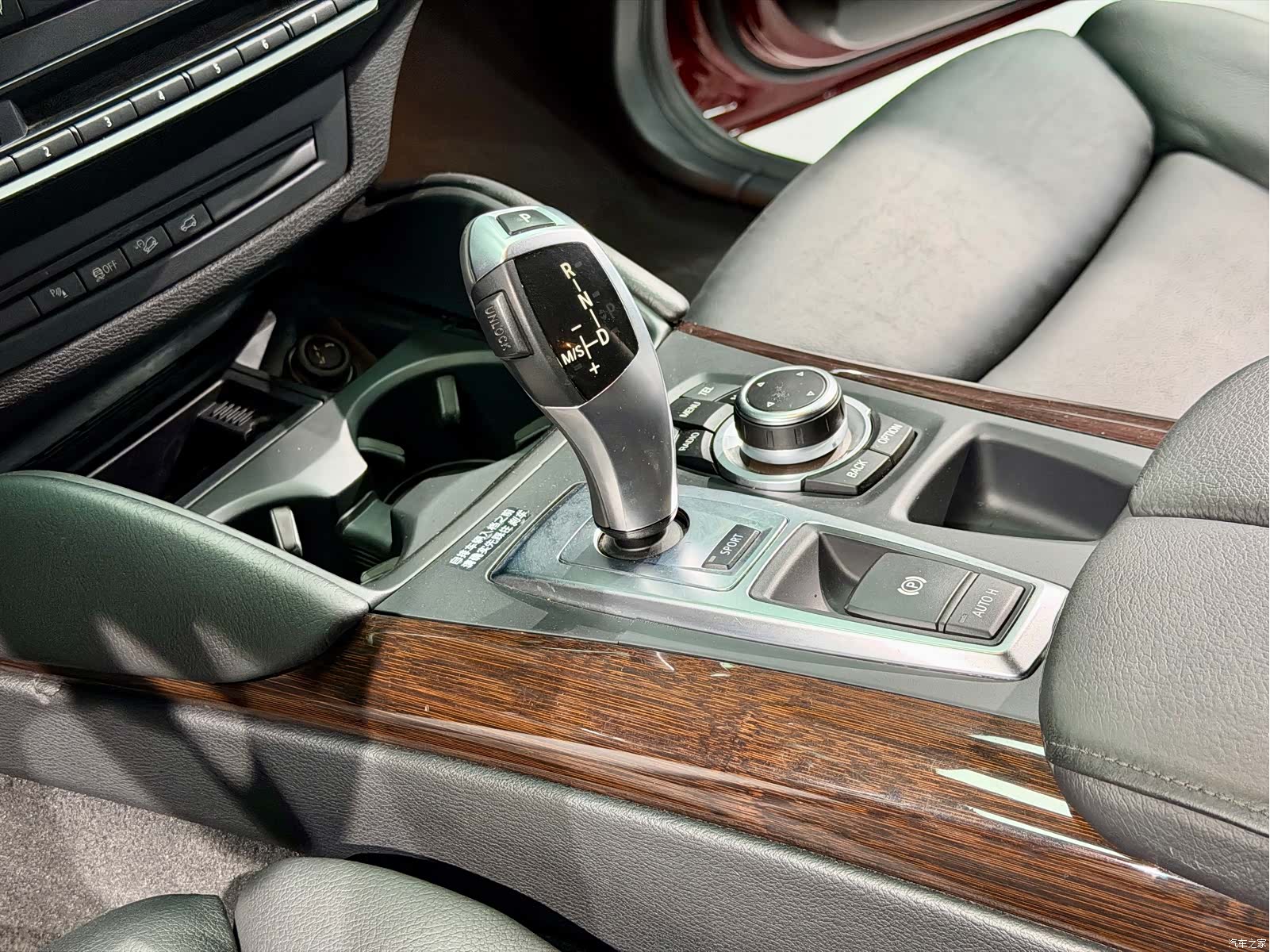 BMW X6, 2012 10