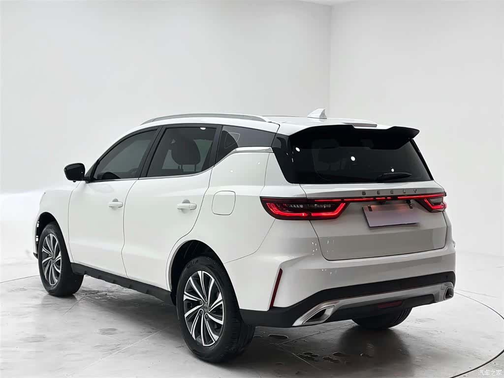 Geely X6, 2021 4