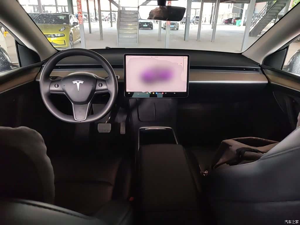 Tesla Model Y, 2023 10