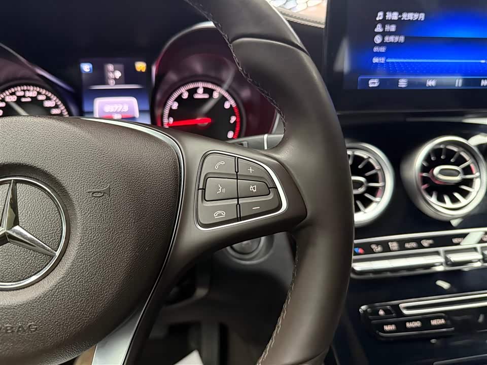 Mercedes-Benz GLC Mercedes-Benz GLC