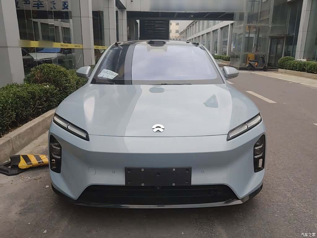 NIO ET5, 2025 3